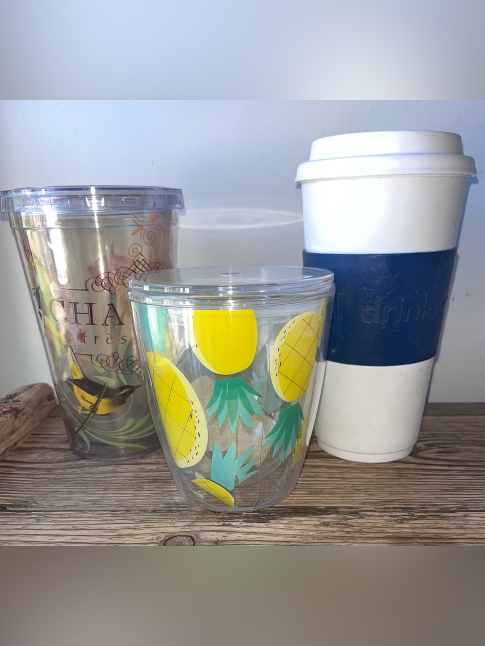 Lot of 3 Plastic drinking cups with lids Clear Pineapple Tumbler, coffee, bird